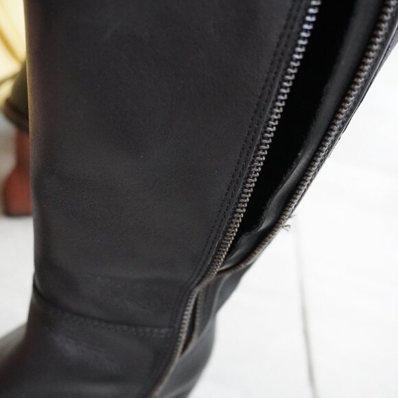 Tahari Black  Ankle Boots – Side Zip – Size 38 - Picture 8 of 14